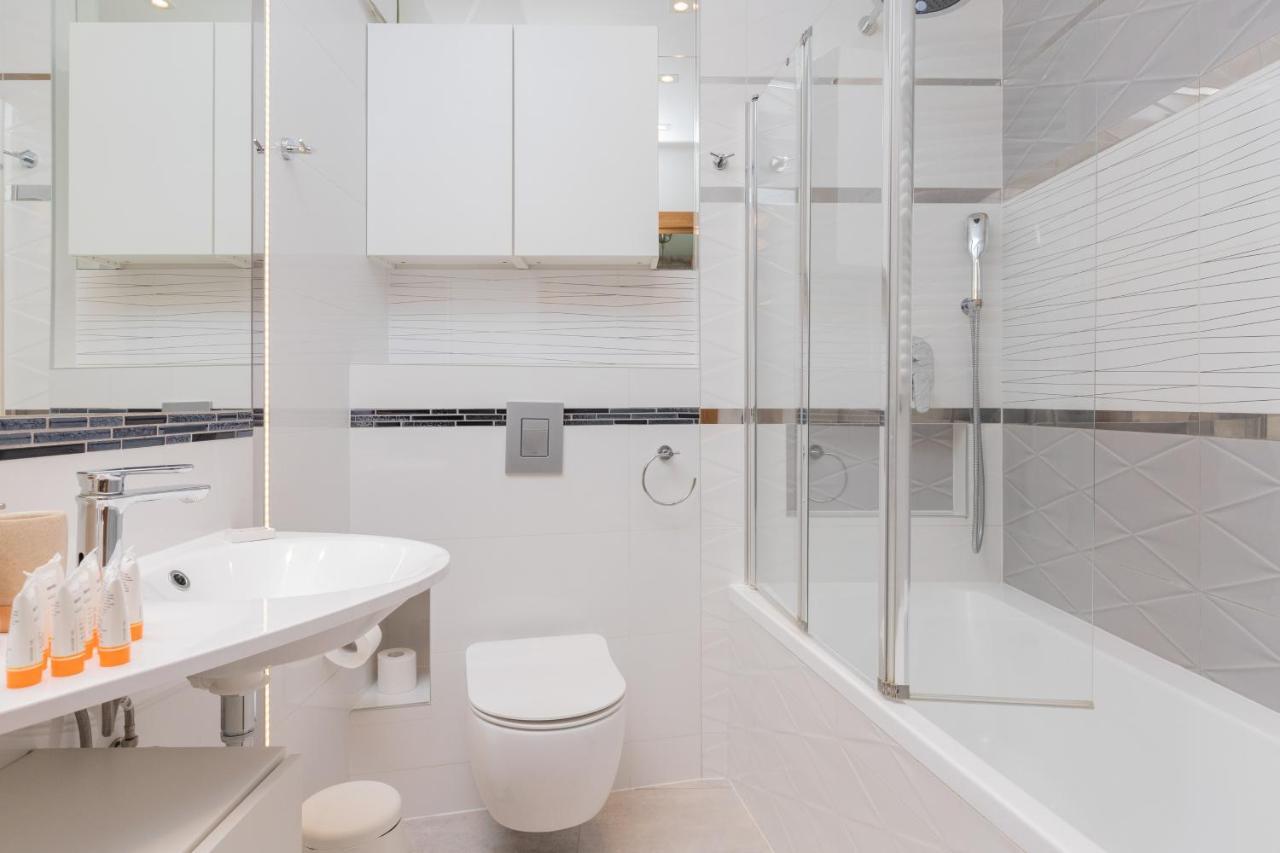 Batorego 7 Gdynia Apartments By Noclegi Renters Eksteriør billede